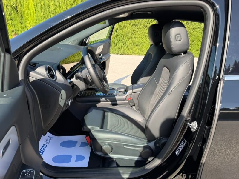 MERCEDES-BENZ GLA GLA180D 2.0D 116CV 8G-DCT