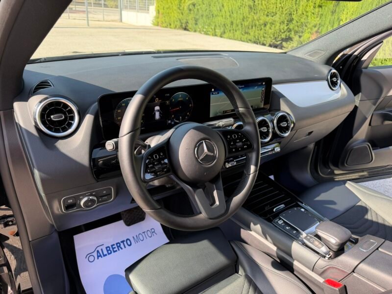 MERCEDES-BENZ GLA GLA180D 2.0D 116CV 8G-DCT