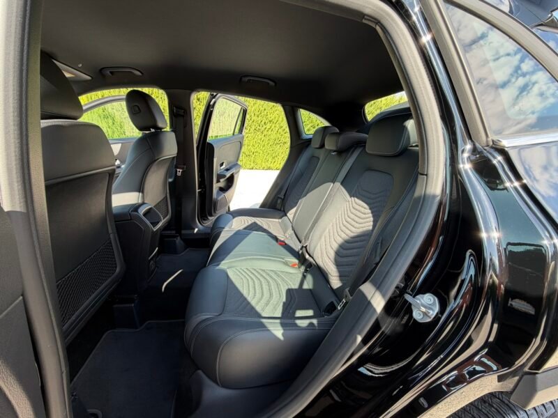 MERCEDES-BENZ GLA GLA180D 2.0D 116CV 8G-DCT