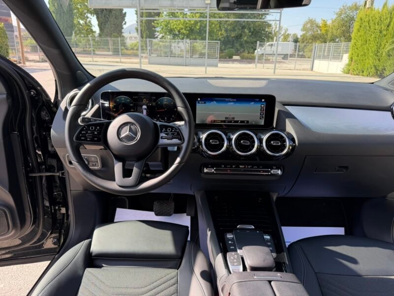 MERCEDES-BENZ GLA GLA180D 2.0D 116CV 8G-DCT