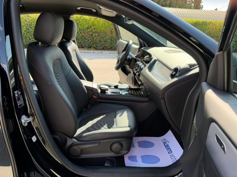 MERCEDES-BENZ GLA GLA180D 2.0D 116CV 8G-DCT