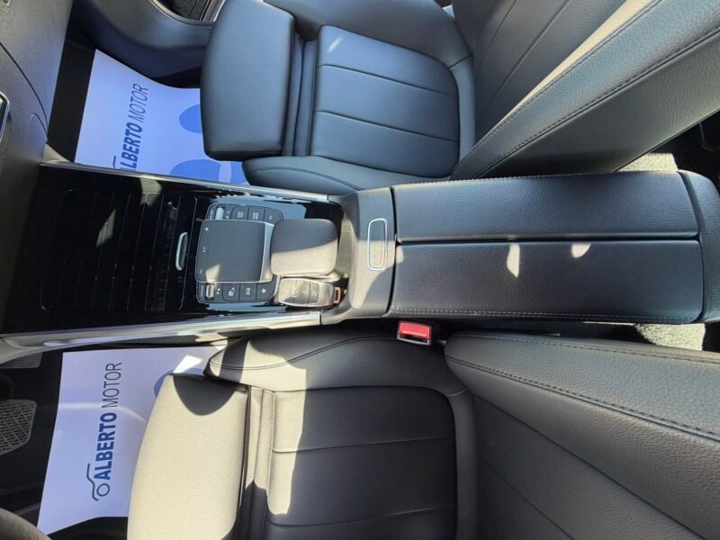 MERCEDES-BENZ GLB GLB180D 2.0D 116CV 8G-DCT