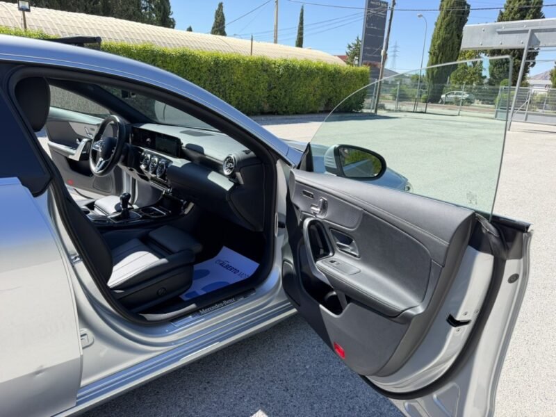 MERCEDES-BENZ CLA CLA180D SHOOTING BRAKE 2.0D 116CV
