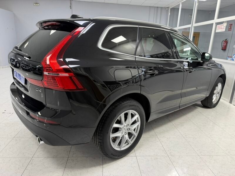 VOLVO XC60 2.0D4 190CV MOMENTUM GEARTRONIC