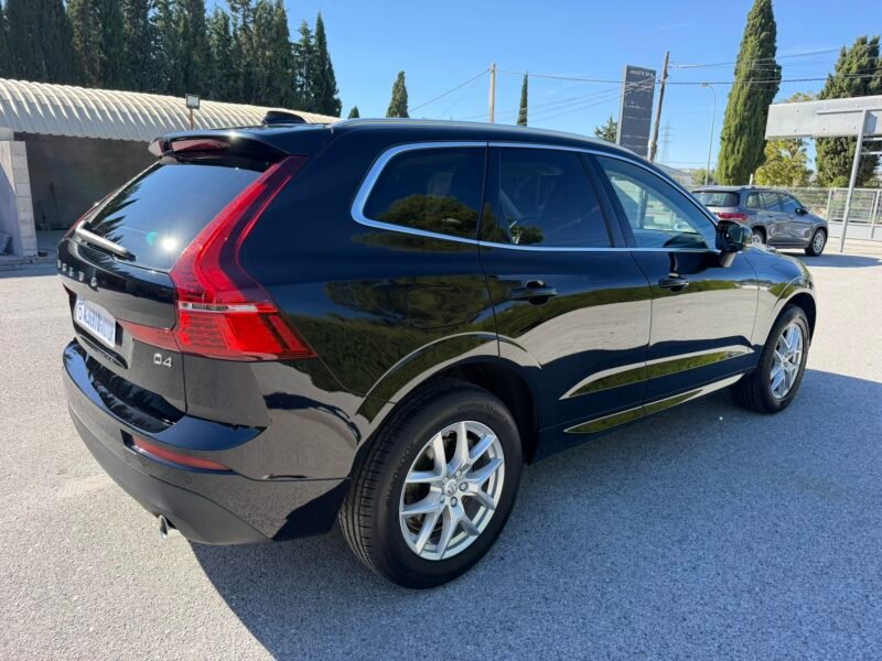 VOLVO XC60 2.0D4 190CV MOMENTUM GEARTRONIC