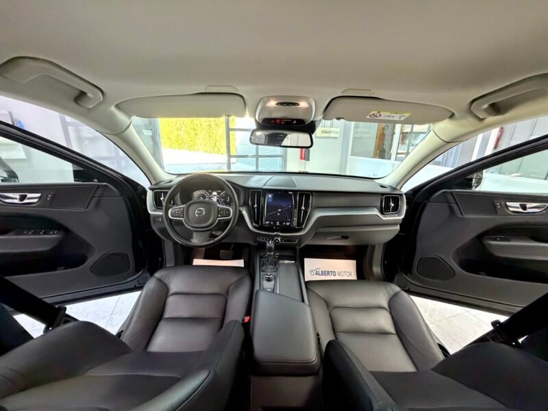 VOLVO XC60 2.0D4 190CV MOMENTUM GEARTRONIC