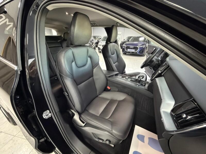 VOLVO XC60 2.0D4 190CV MOMENTUM GEARTRONIC