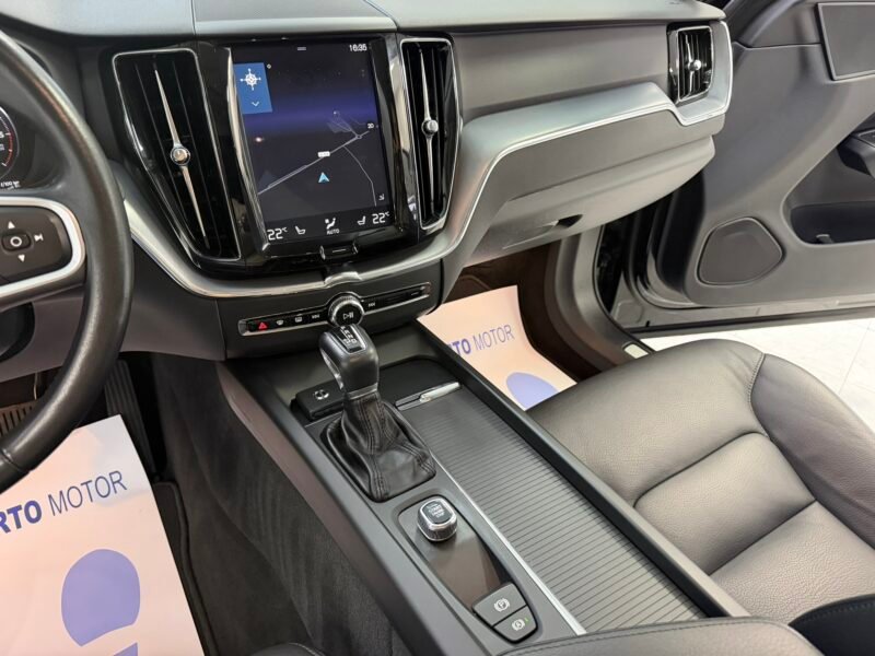 VOLVO XC60 2.0D4 190CV MOMENTUM GEARTRONIC