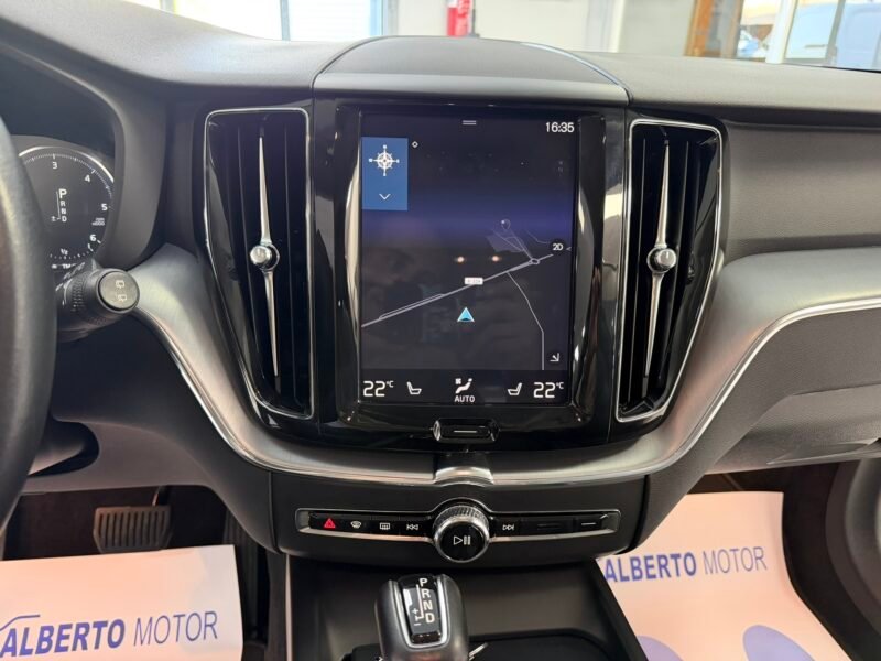 VOLVO XC60 2.0D4 190CV MOMENTUM GEARTRONIC