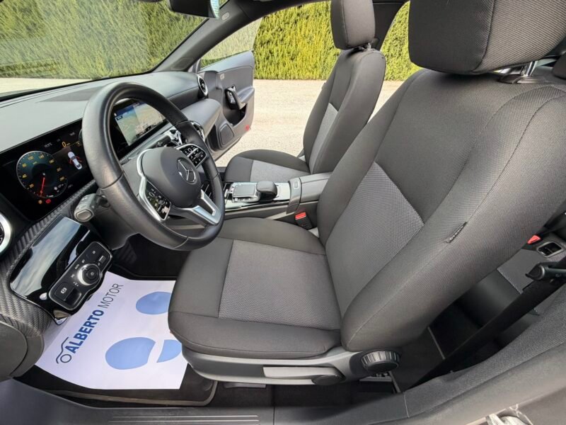 MERCEDES-BENZ CLA200D CLA200D 2.0D 150CV 8G-DCT