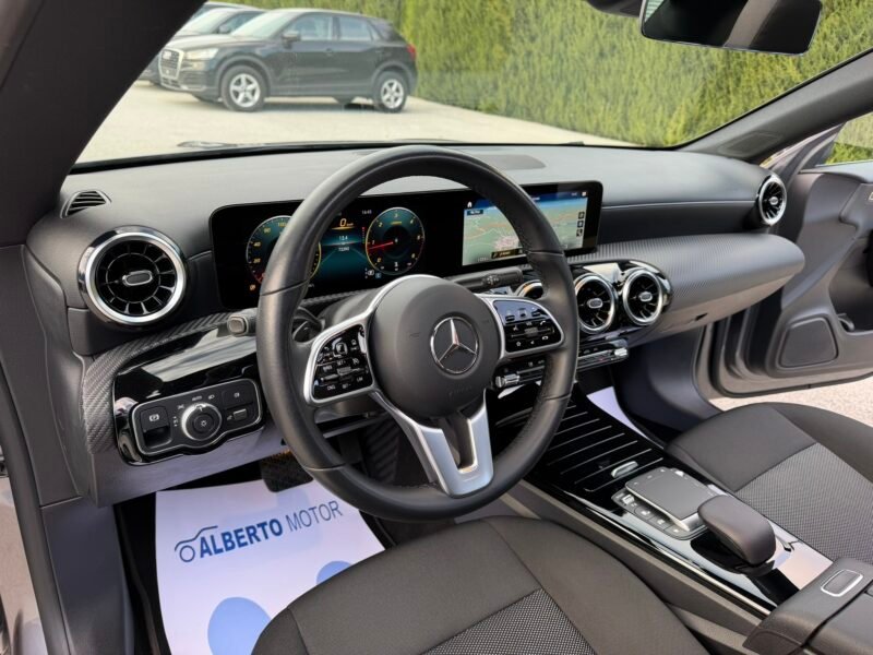 MERCEDES-BENZ CLA200D CLA200D 2.0D 150CV 8G-DCT