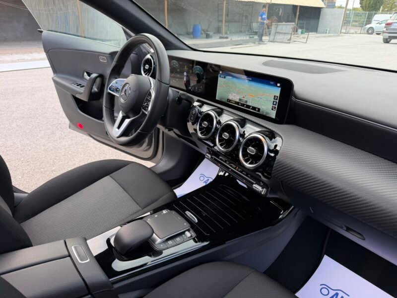 MERCEDES-BENZ CLA200D CLA200D 2.0D 150CV 8G-DCT