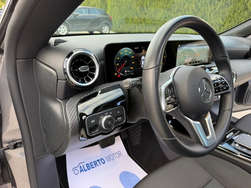 MERCEDES-BENZ CLA200D CLA200D 2.0D 150CV 8G-DCT