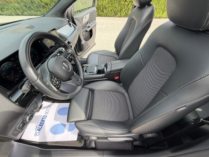 MERCEDES-BENZ GLA GLA180D 2.0D 116CV 8G-DCT