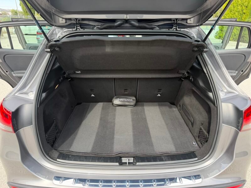 MERCEDES-BENZ GLA GLA180D 2.0D 116CV 8G-DCT