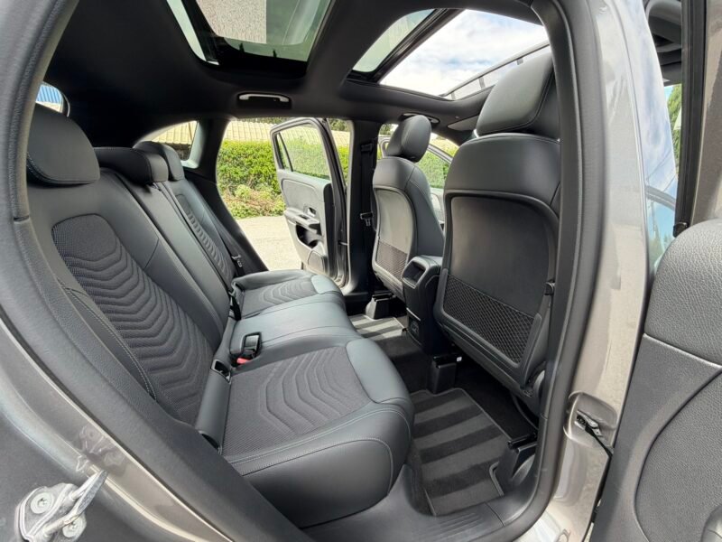 MERCEDES-BENZ GLA GLA180D 2.0D 116CV 8G-DCT