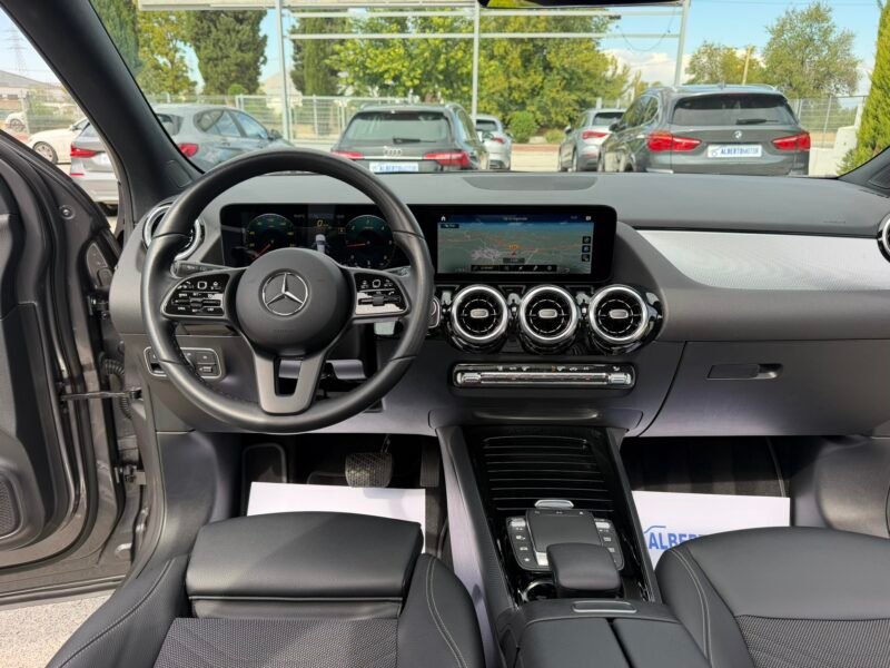 MERCEDES-BENZ GLA GLA180D 2.0D 116CV 8G-DCT