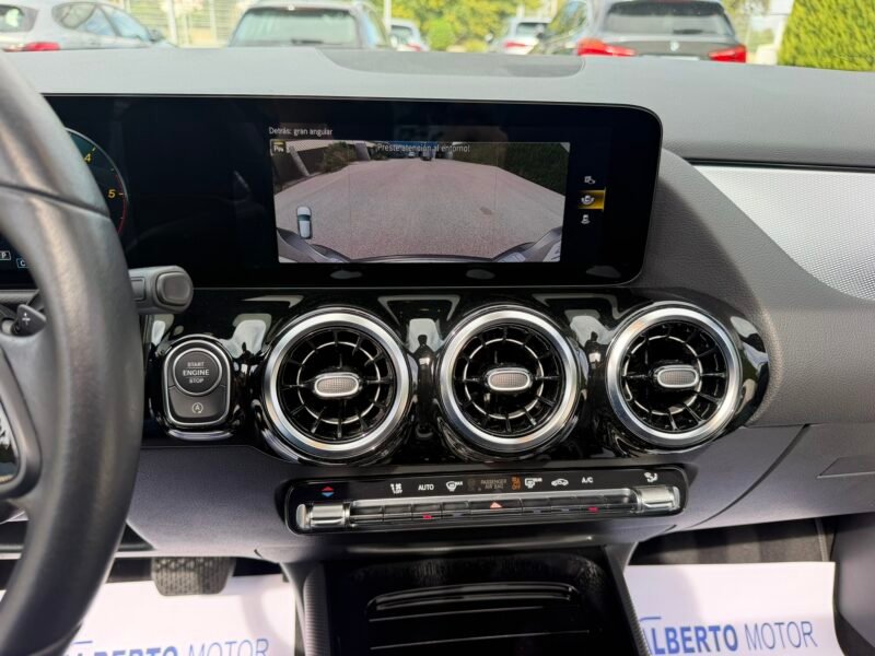 MERCEDES-BENZ GLA GLA180D 2.0D 116CV 8G-DCT